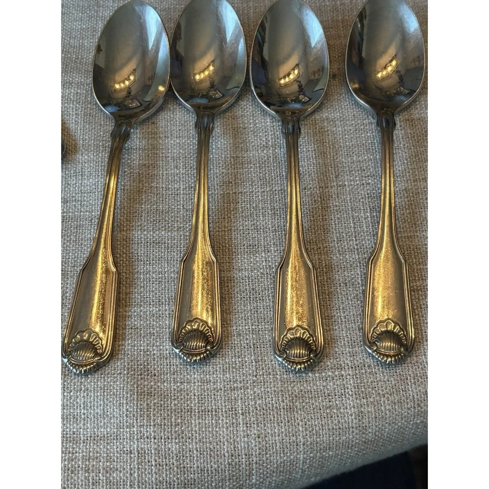 Oneida Classic Shell Heirloom 18/10 Stainless Teaspoons Qty 4